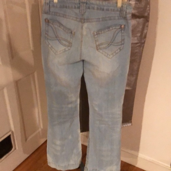 LL Cool J  fits size 10-12 jeans flare wide leg light wash sized at 11 - Picture 4 of 10